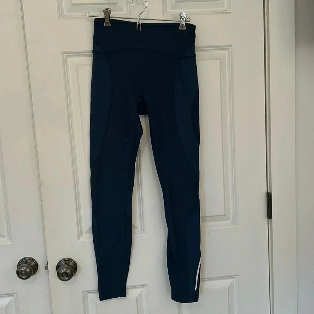 Lululemon cold pacer high-rise tight leggings size 4 blue nocturnal shift & boss